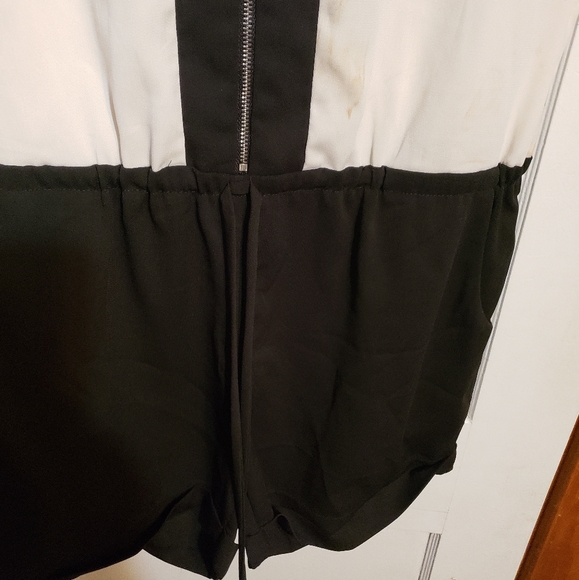 Romper - Picture 4 of 6